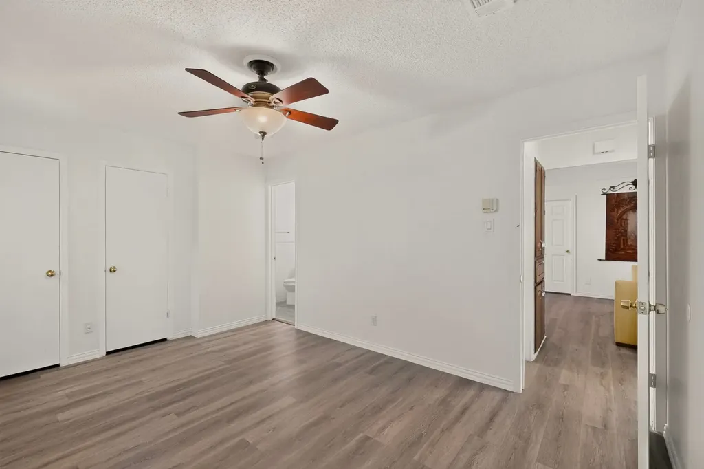 2041 Hemlock Drive Haltom City TX 76117