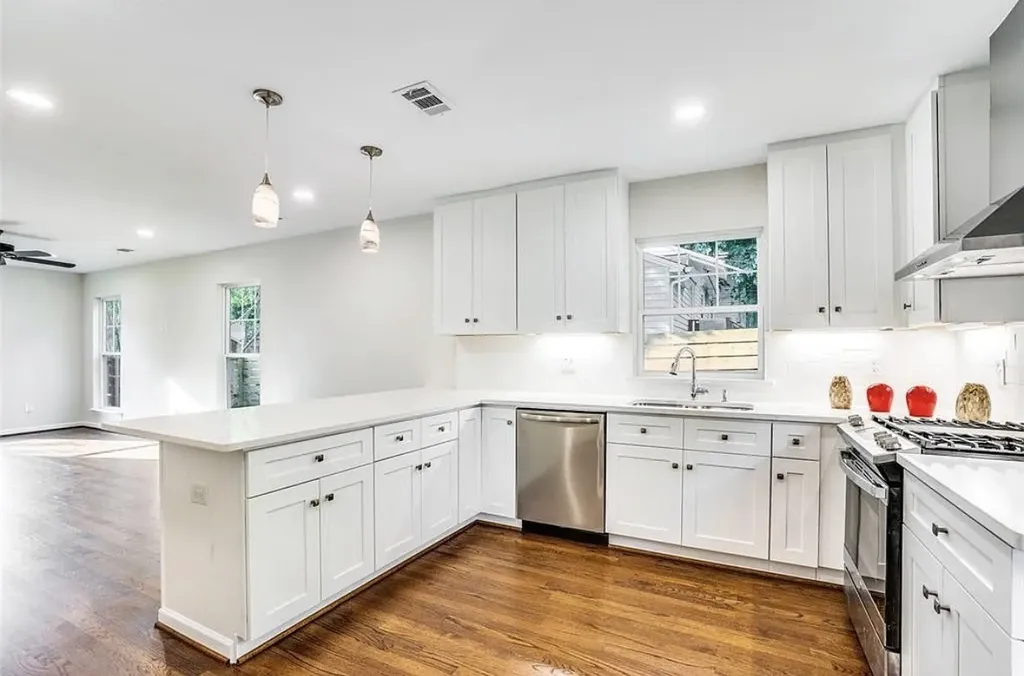 9531 Peninsula Drive Dallas TX 75218