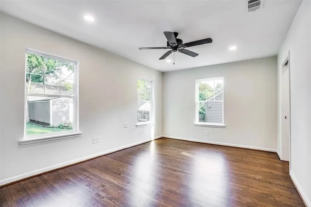 9531 Peninsula Drive Dallas TX 75218