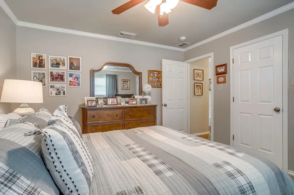 922 Highland Drive Cleburne TX 76033