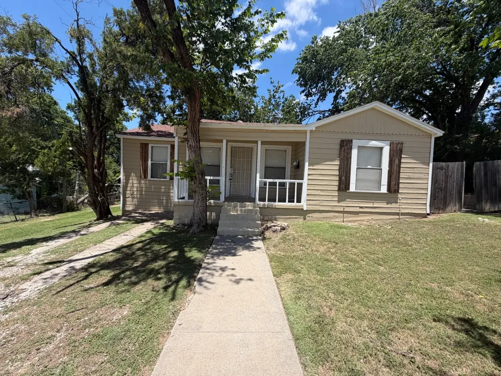 2663 Burton Avenue Fort Worth TX 76105