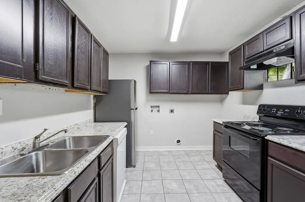 2663 Burton Avenue Fort Worth TX 76105