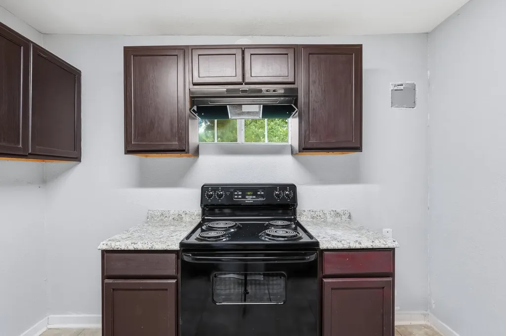 2663 Burton Avenue Fort Worth TX 76105