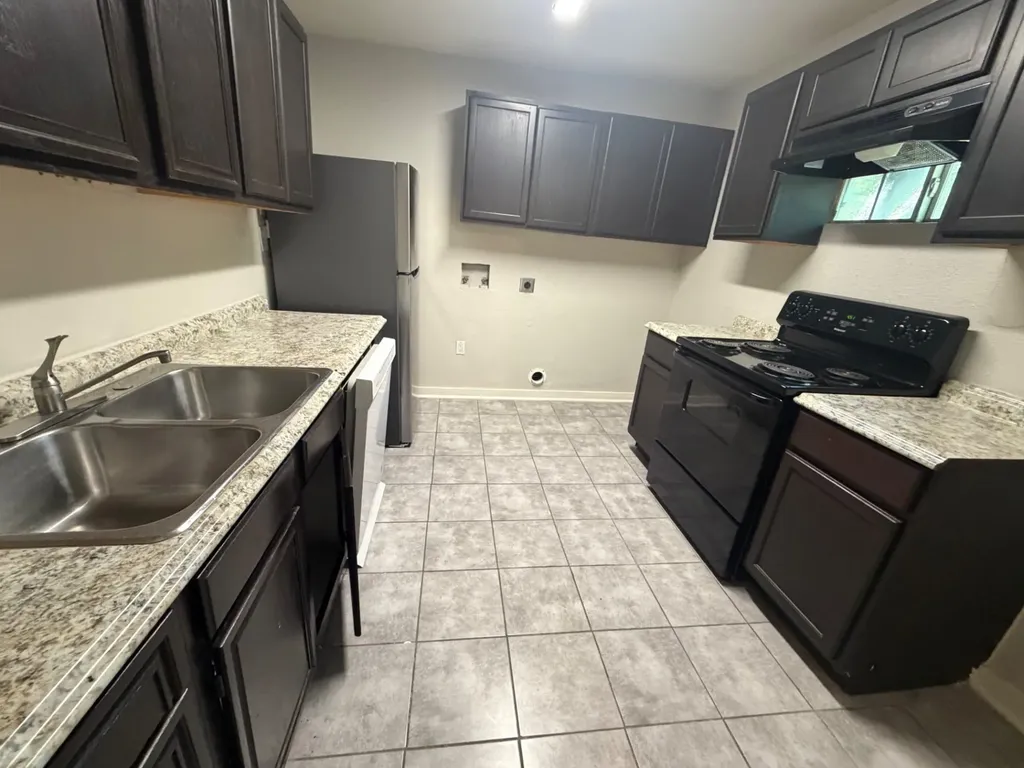 2663 Burton Avenue Fort Worth TX 76105