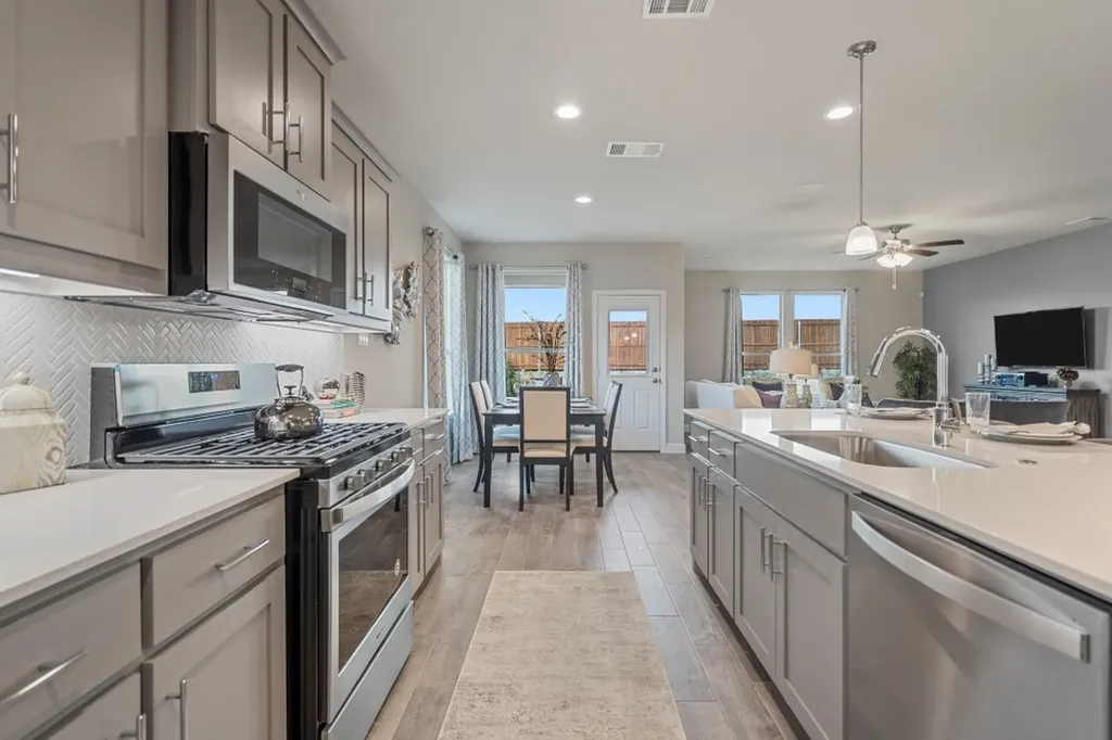 17140 Manzanilla Drive Justin TX 76247