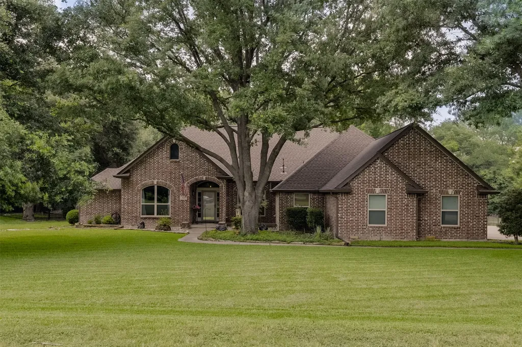 515 Seneca Drive Waxahachie TX 75165