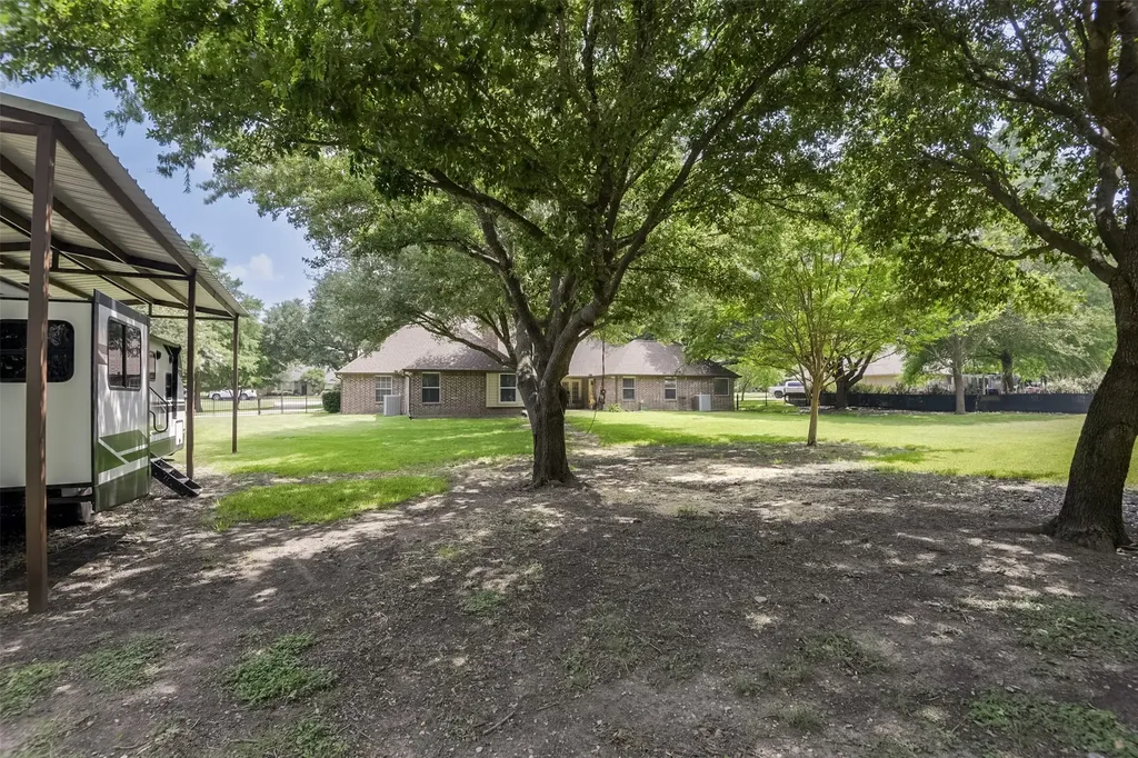 515 Seneca Drive Waxahachie TX 75165