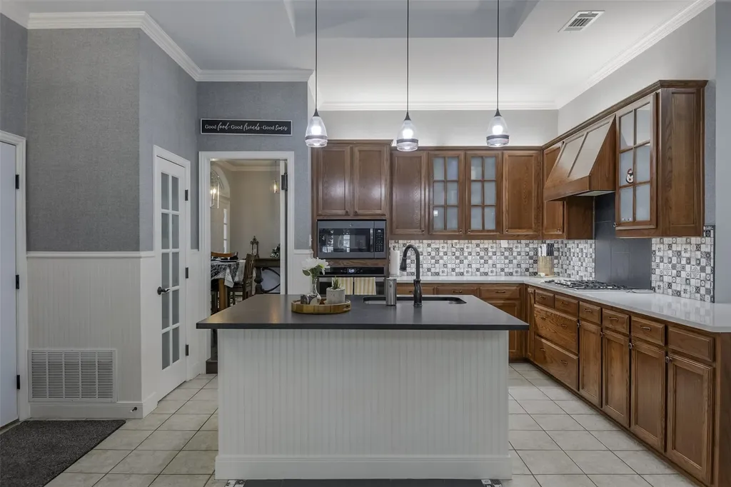 515 Seneca Drive Waxahachie TX 75165