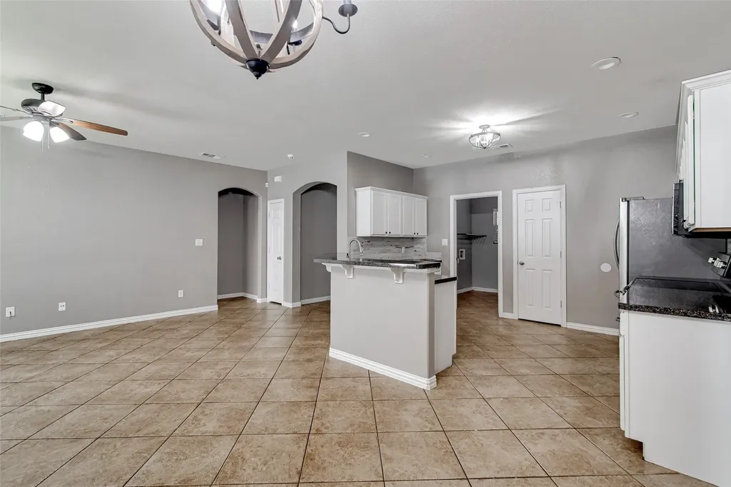 1015 Christine Street Keene TX 76031