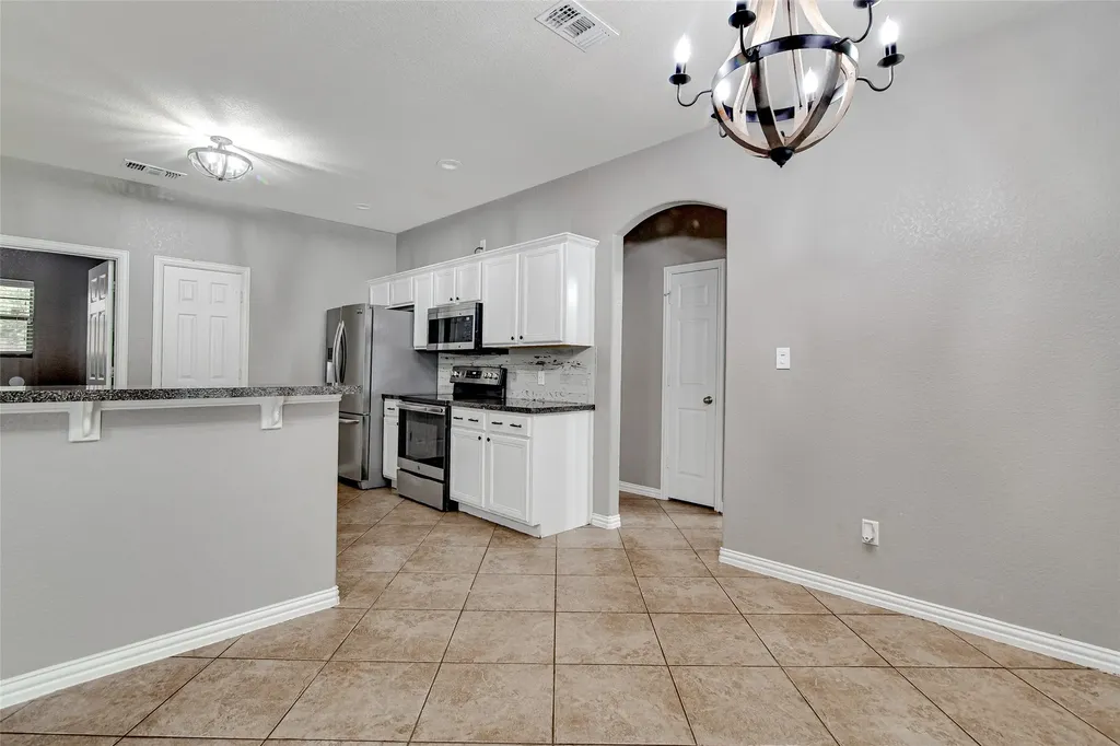 1015 Christine Street Keene TX 76031