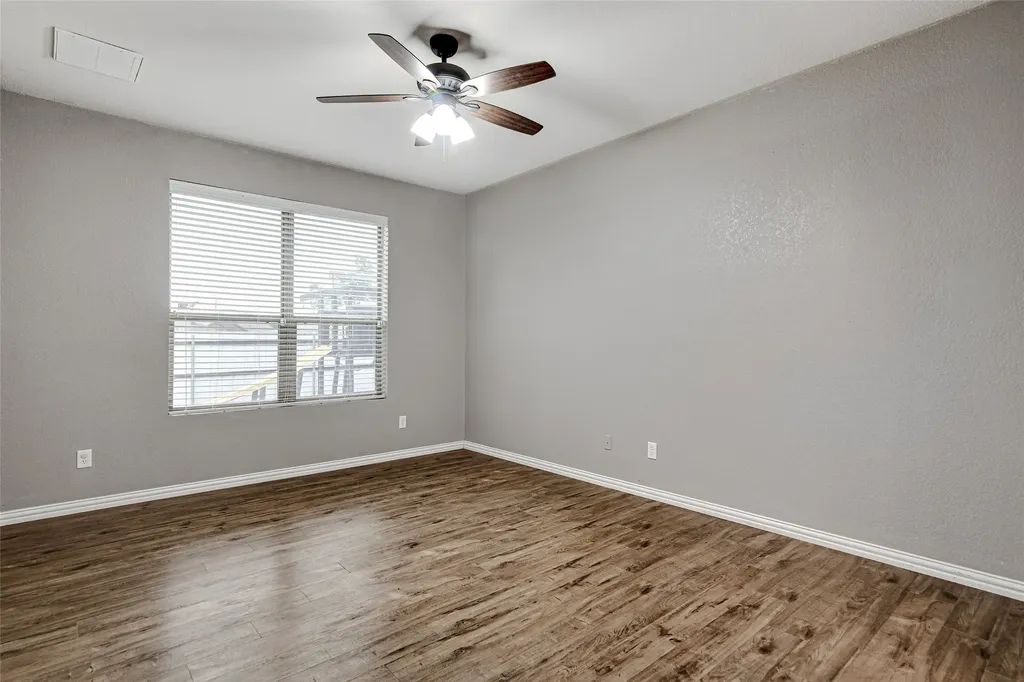 1015 Christine Street Keene TX 76031
