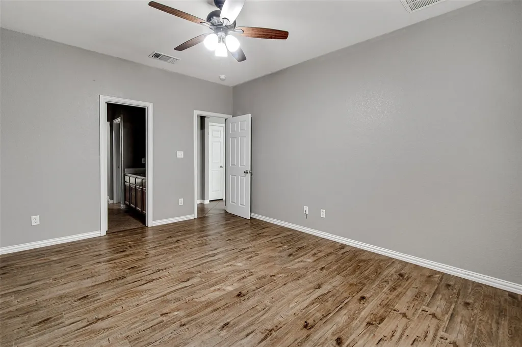 1015 Christine Street Keene TX 76031