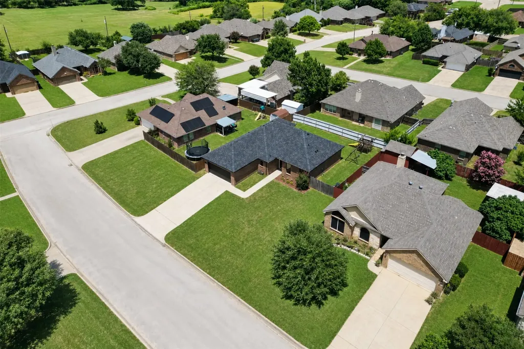 1015 Christine Street Keene TX 76031
