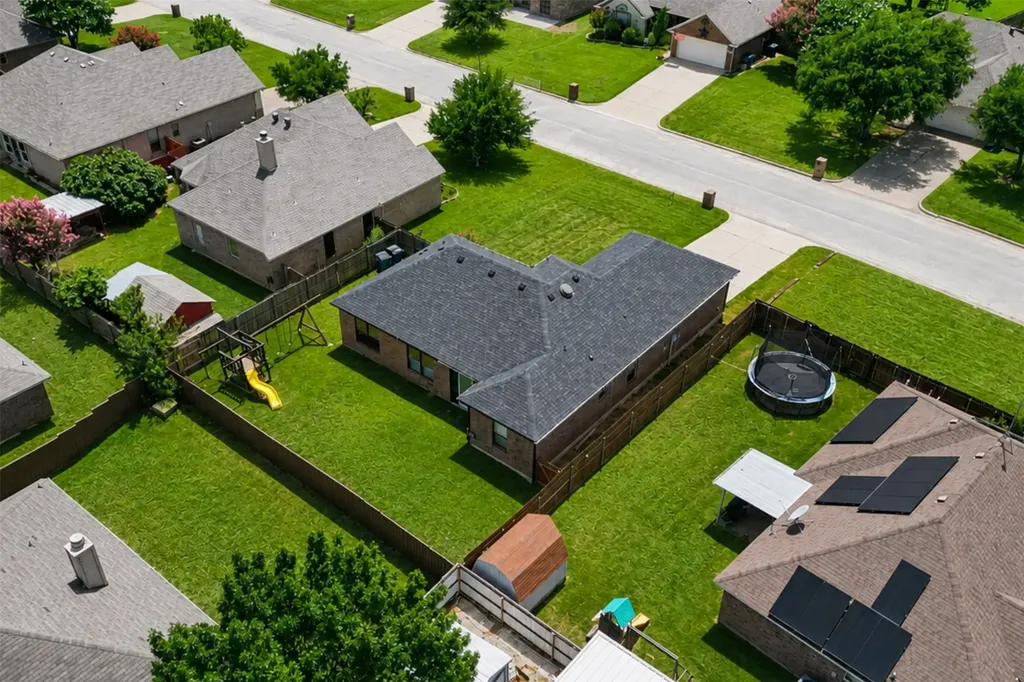 1015 Christine Street Keene TX 76031