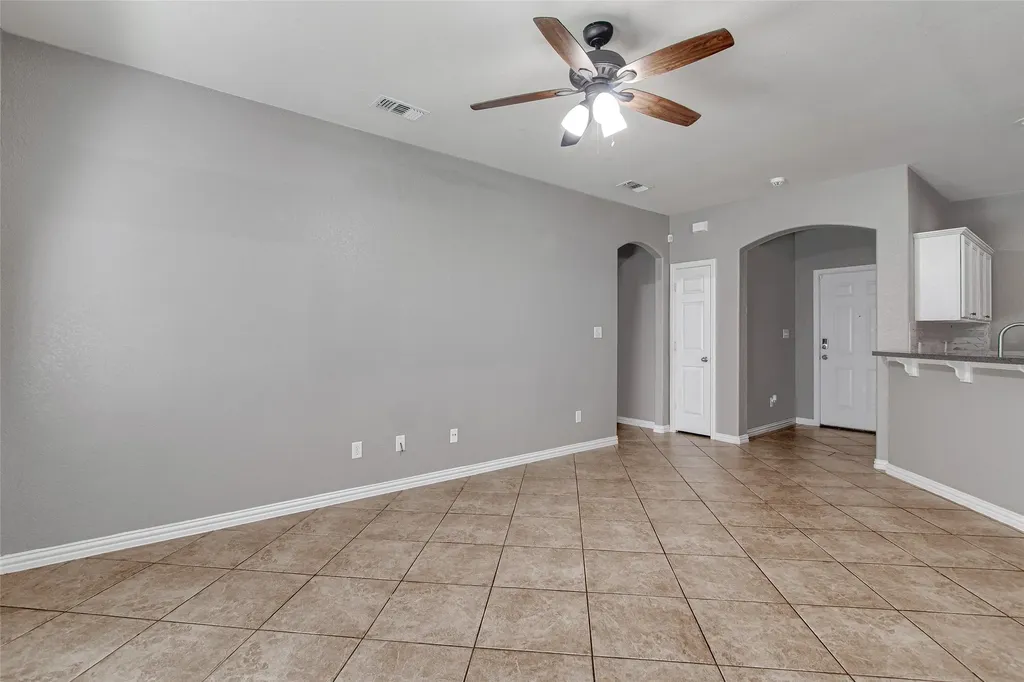 1015 Christine Street Keene TX 76031