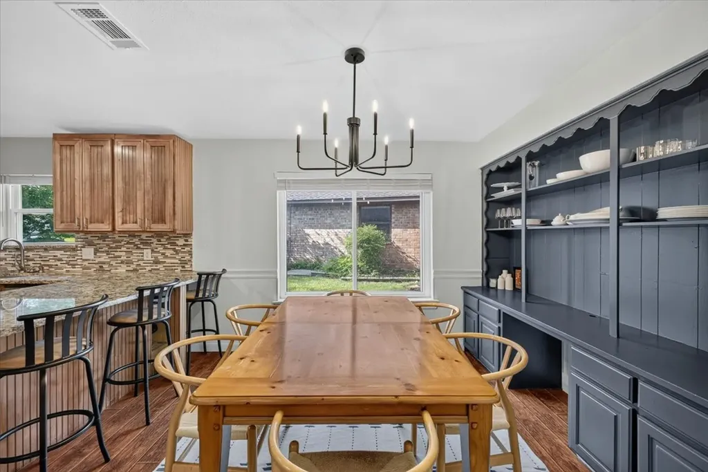 2307 Meadow Creek Drive Carrollton TX 75006