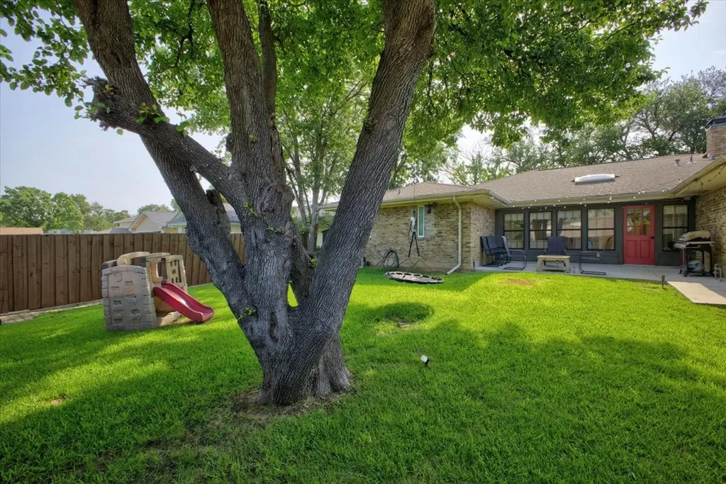 2307 Meadow Creek Drive Carrollton TX 75006