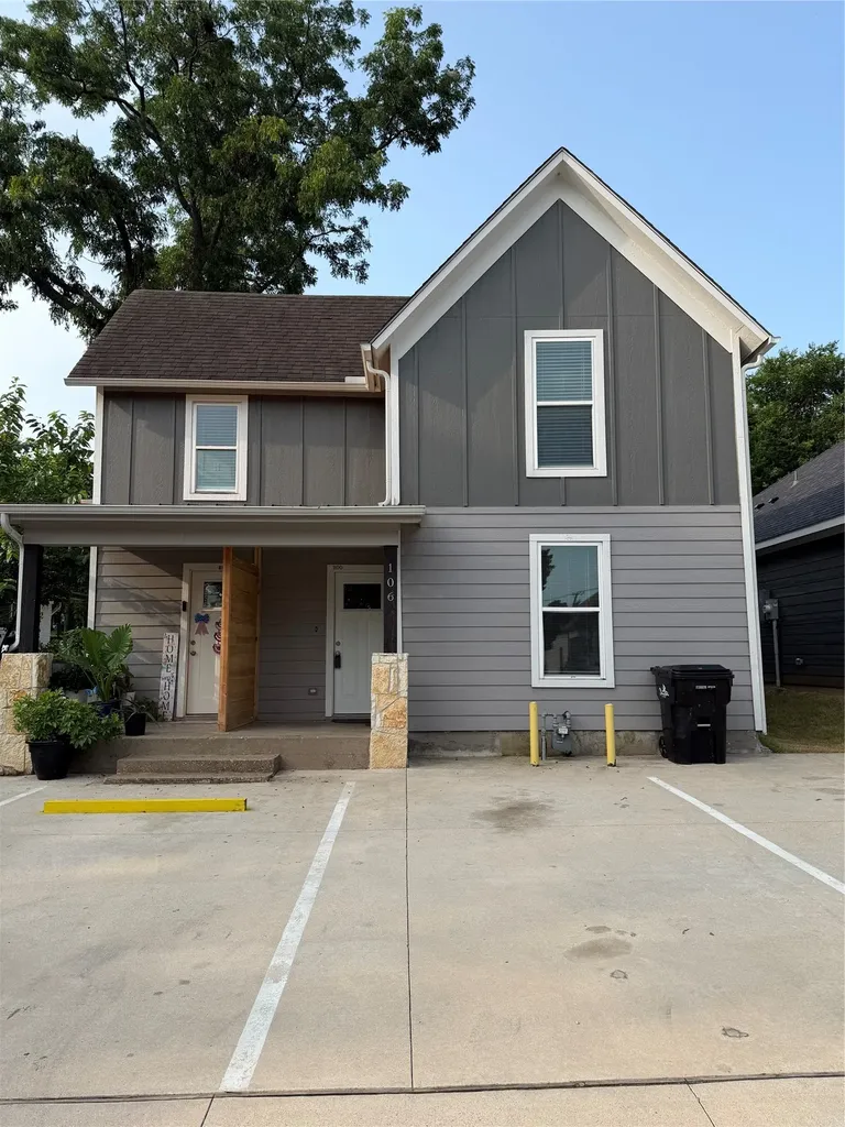 Denison TX, 106 W Hull Street, Unit 102
