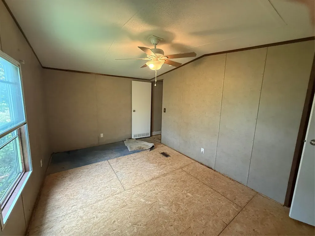 204 Mcelroy Street Southmayd TX 76273