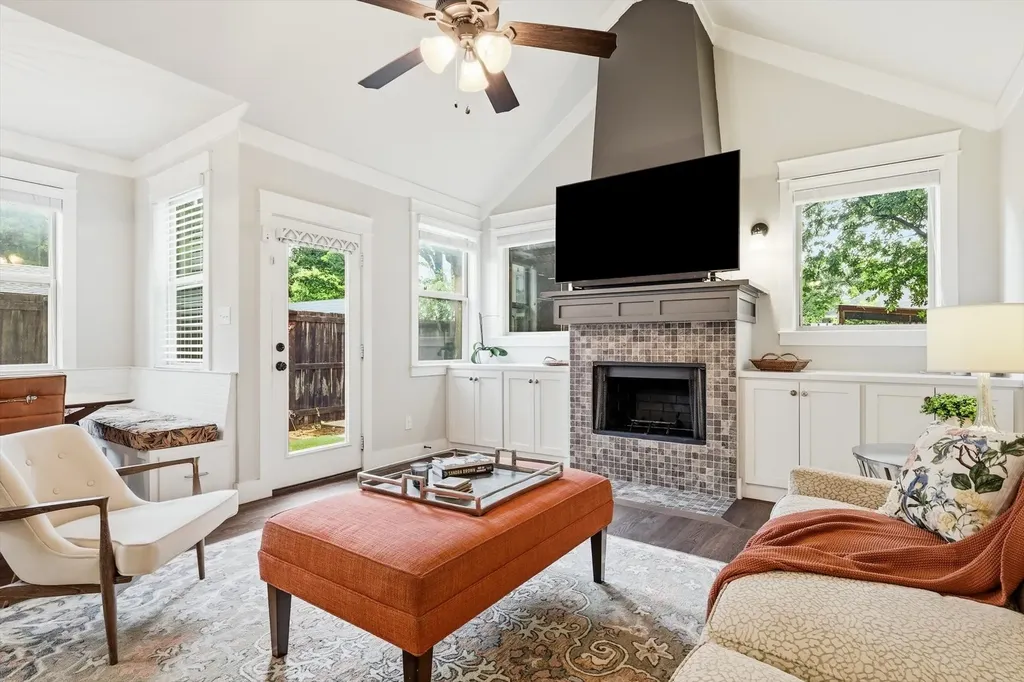1302 Lela Street Mckinney TX 75069