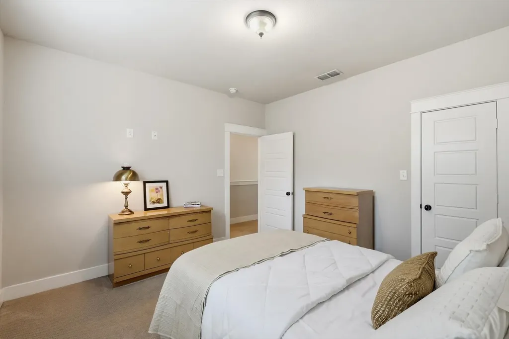 1302 Lela Street Mckinney TX 75069