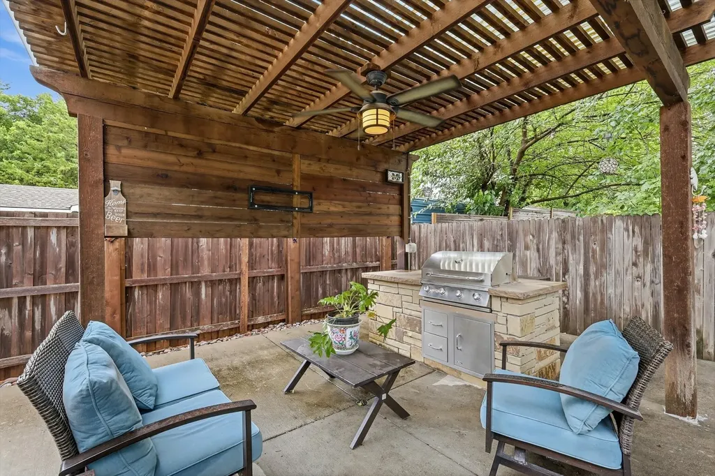 1302 Lela Street Mckinney TX 75069