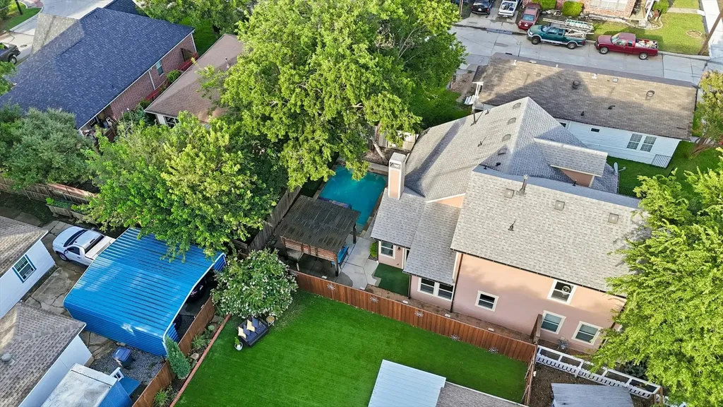 1302 Lela Street Mckinney TX 75069