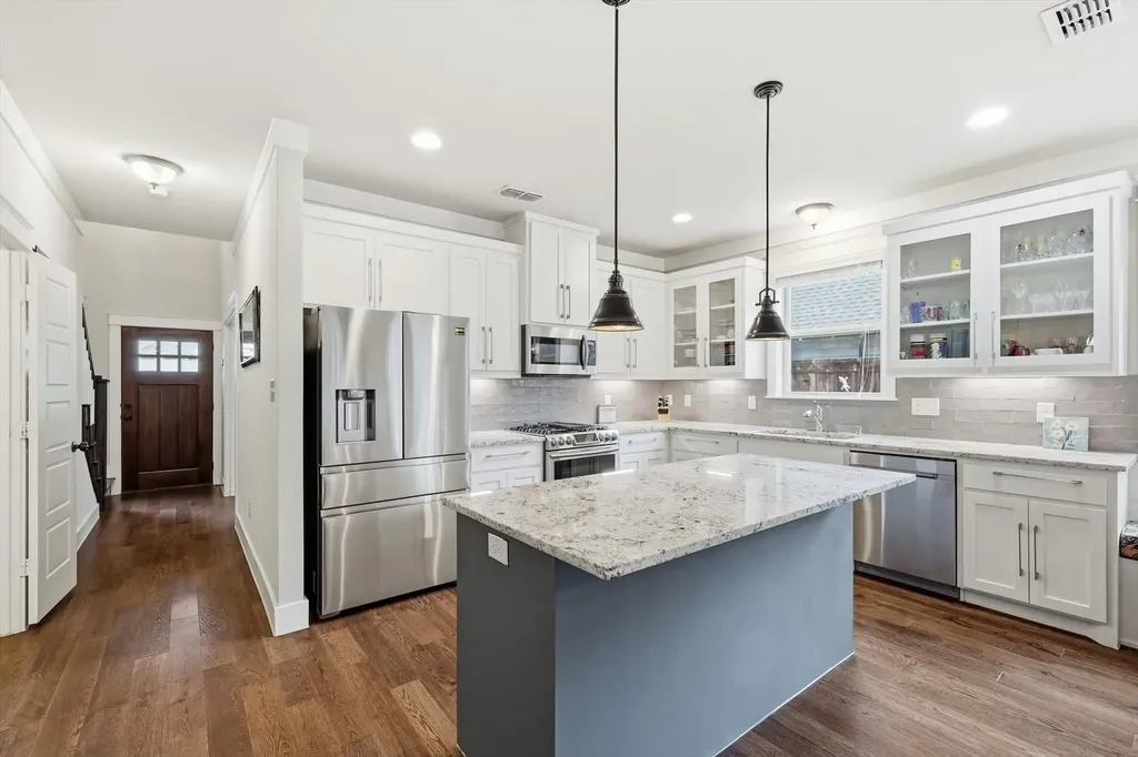 1302 Lela Street Mckinney TX 75069