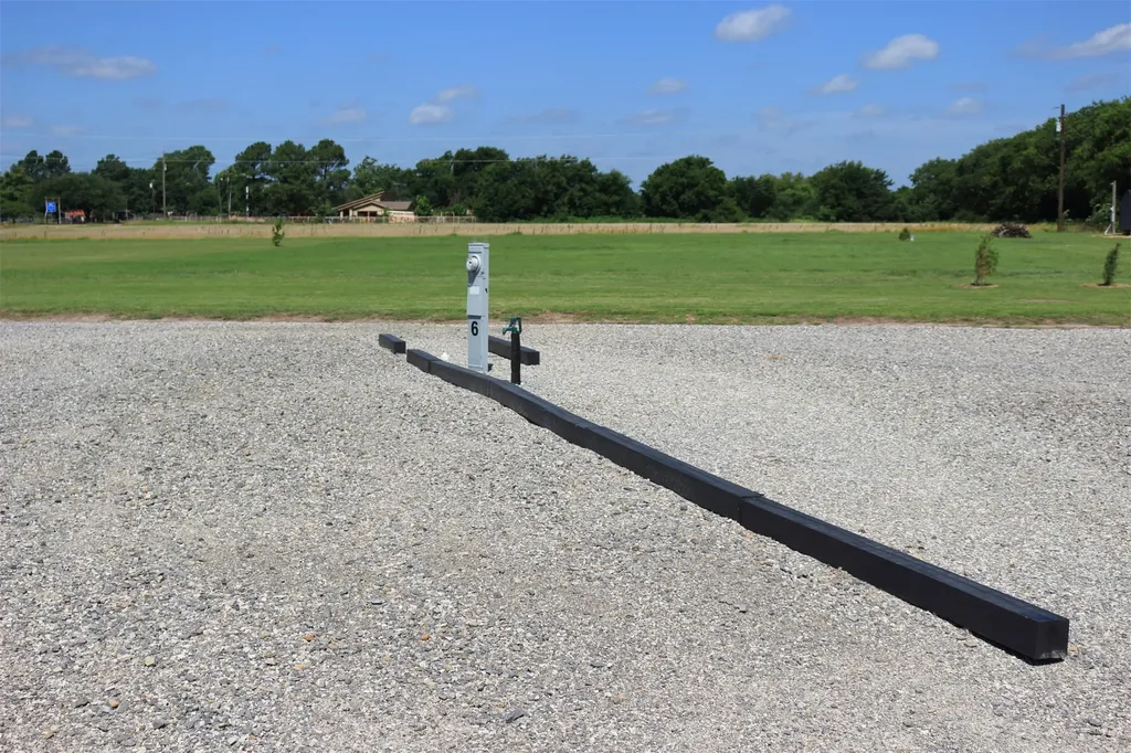 3782 W Texas Highway 56 Highway W Ector TX 75439