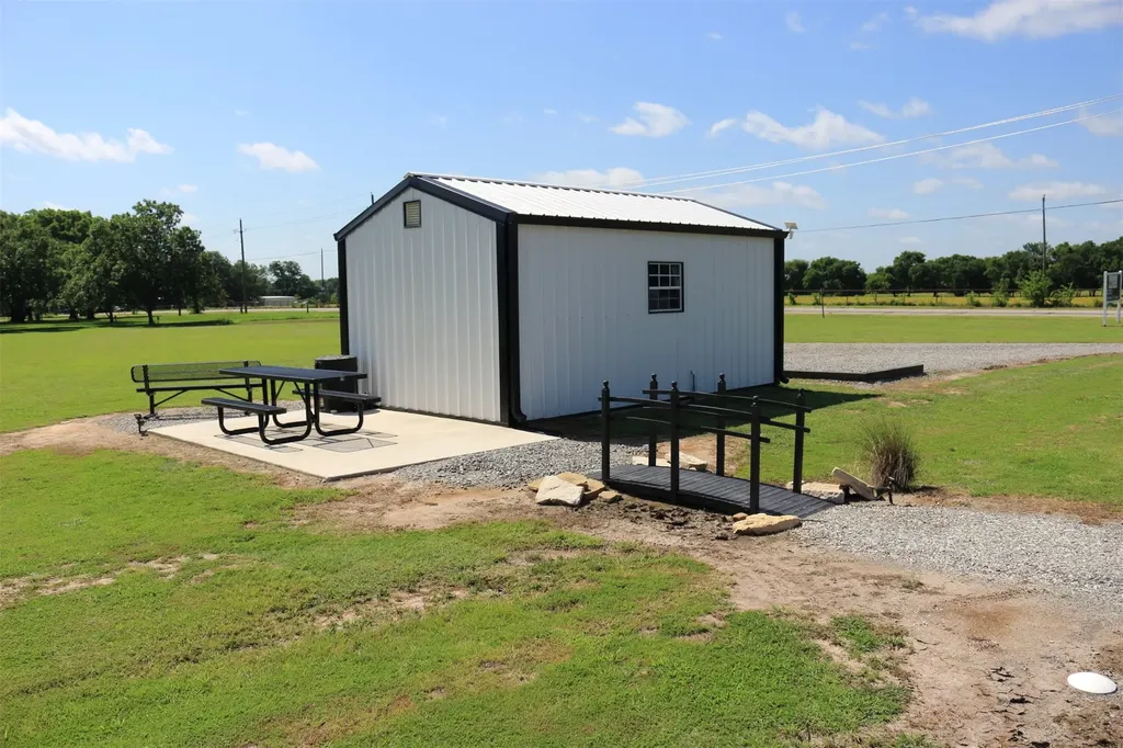 3782 W Texas Highway 56 Highway W Ector TX 75439