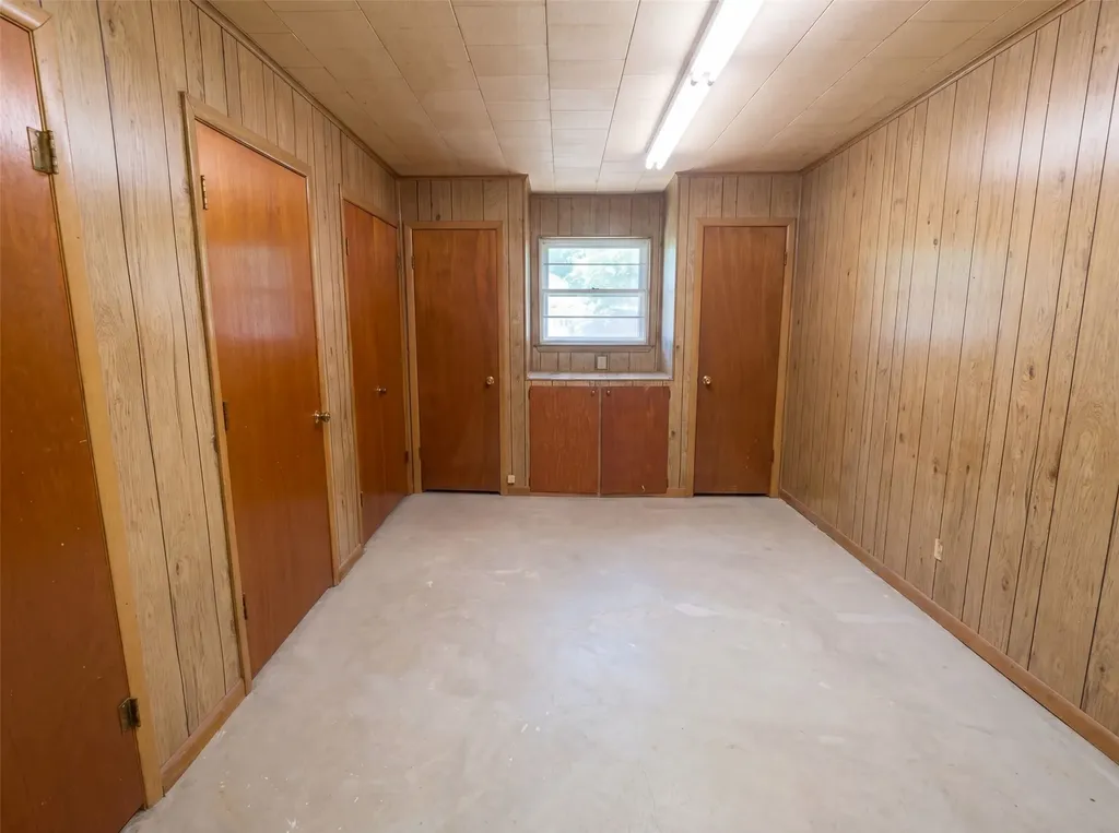 421 N 3rd Street Jacksboro TX 76458