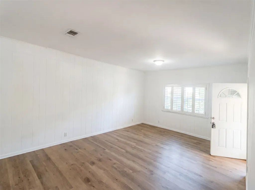 421 N 3rd Street Jacksboro TX 76458