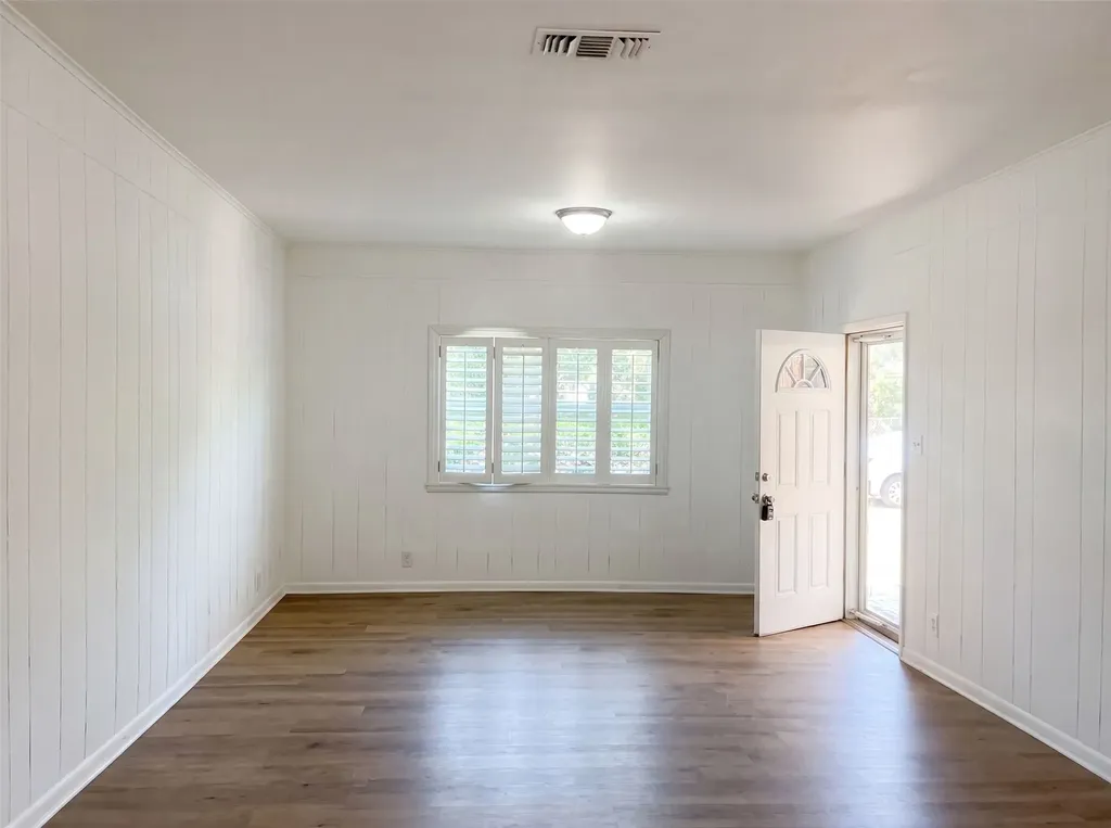 421 N 3rd Street Jacksboro TX 76458