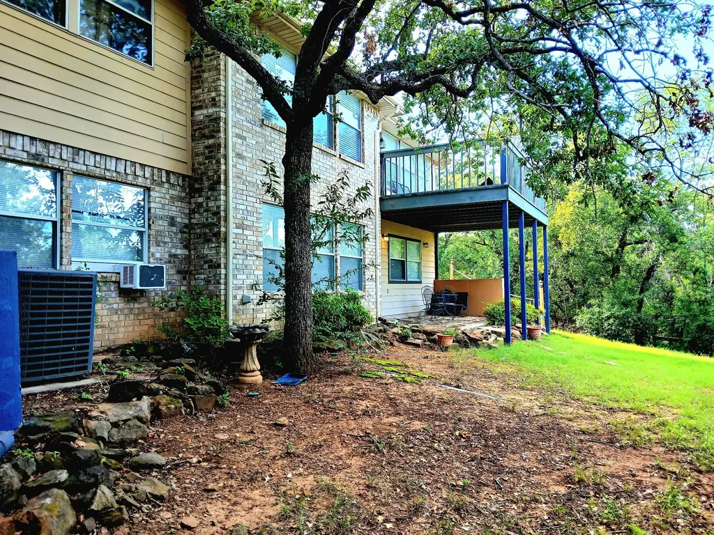 357 Kellys Circle Runaway Bay TX 76426