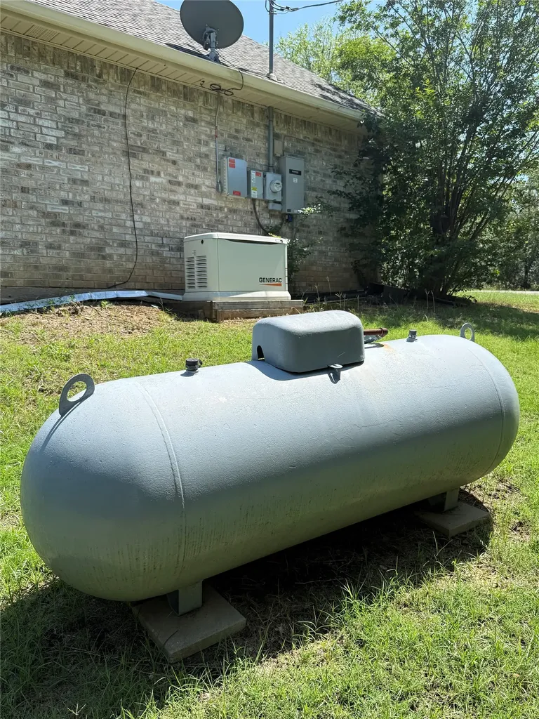 357 Kellys Circle Runaway Bay TX 76426