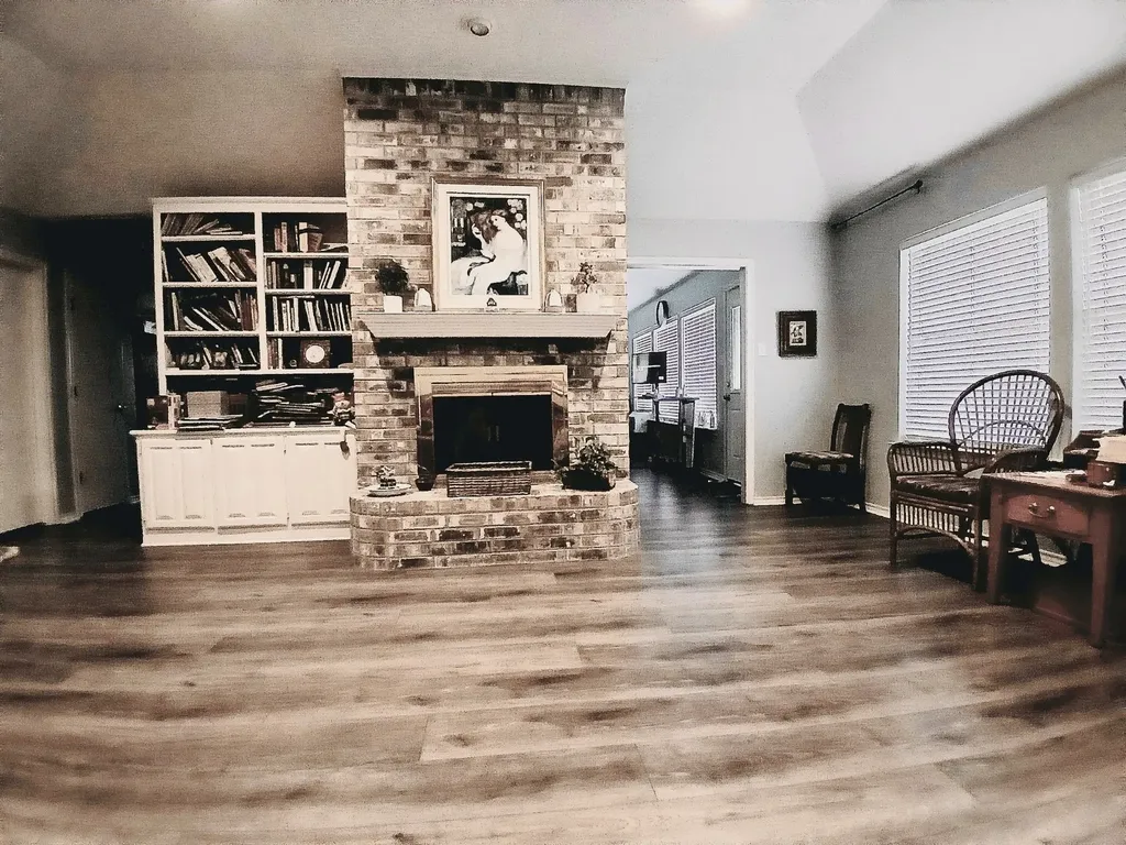 357 Kellys Circle Runaway Bay TX 76426