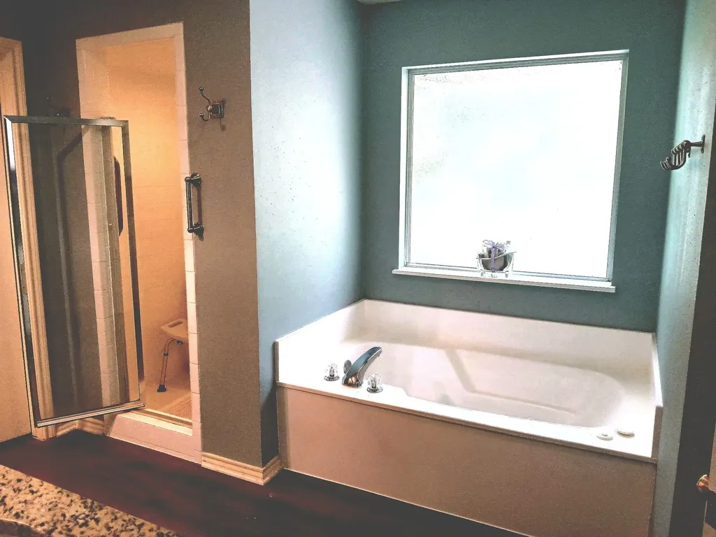 357 Kellys Circle Runaway Bay TX 76426