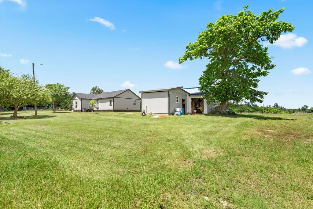 8869 County Road 1617 Avinger TX 75630