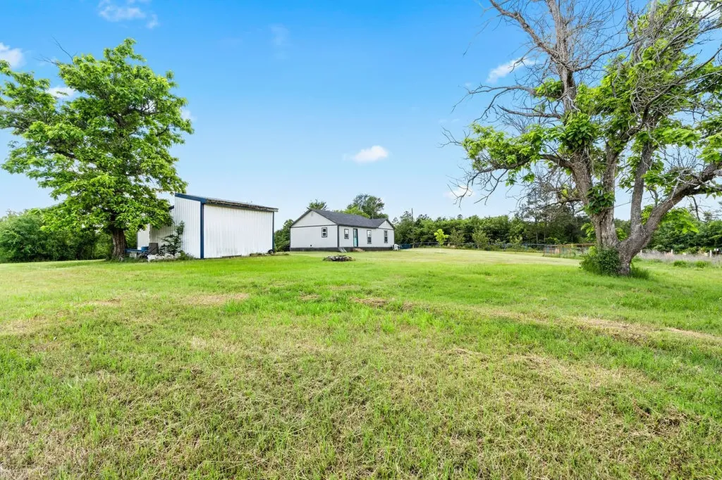 8869 County Road 1617 Avinger TX 75630