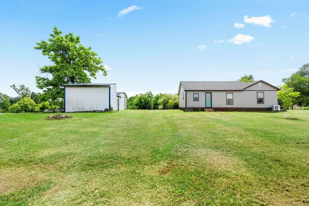 8869 County Road 1617 Avinger TX 75630