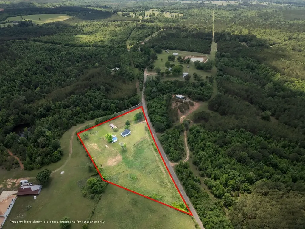 8869 County Road 1617 Avinger TX 75630