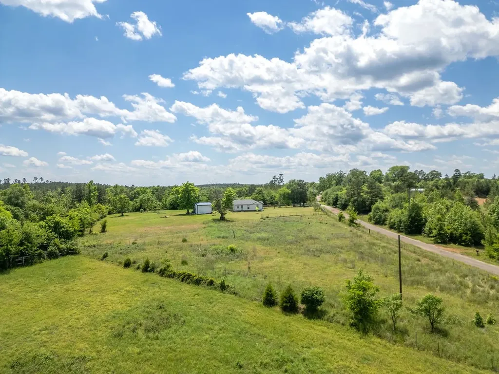 8869 County Road 1617 Avinger TX 75630