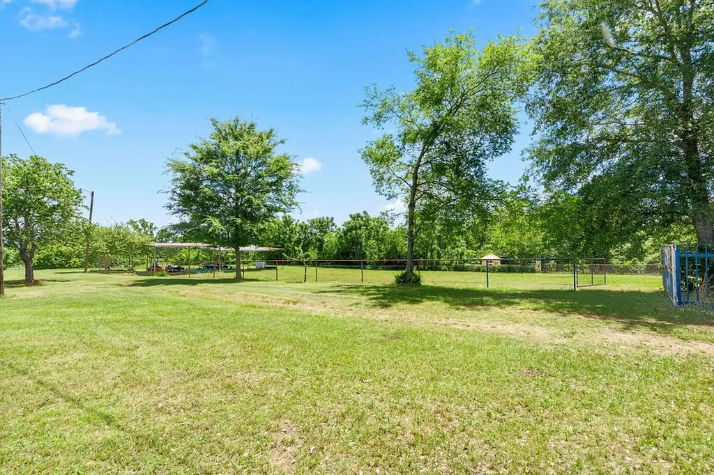 8869 County Road 1617 Avinger TX 75630