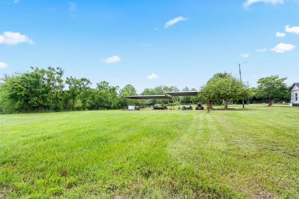 8869 County Road 1617 Avinger TX 75630