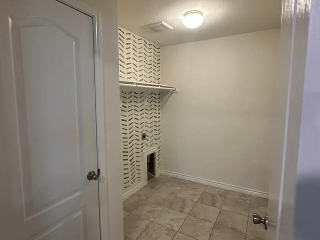 2757 Tobias Lane Aubrey TX 76227
