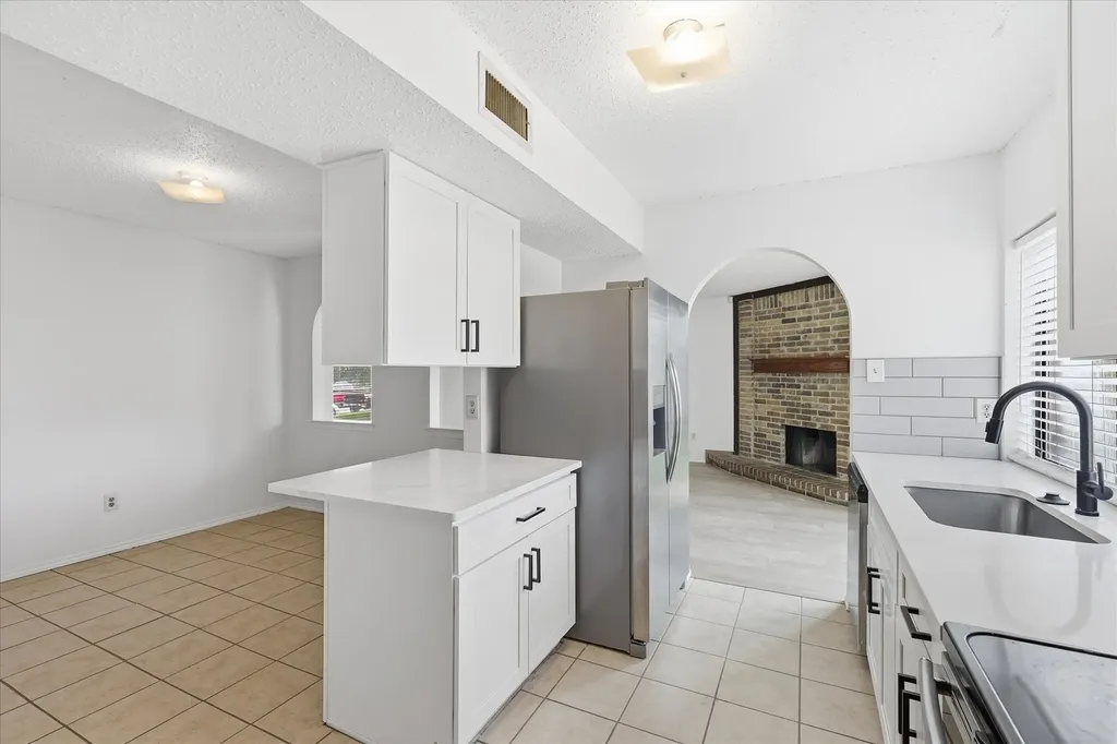 2227 Crockett Drive Carrollton TX 75006