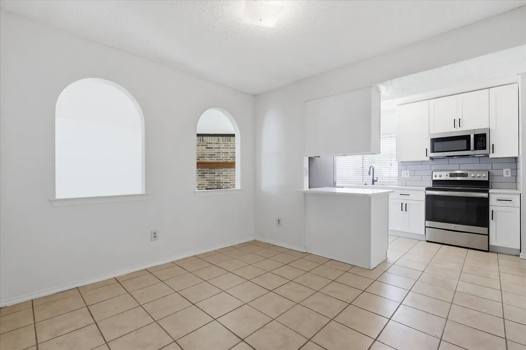 2227 Crockett Drive Carrollton TX 75006