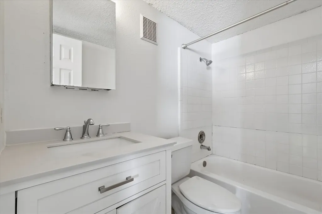 2227 Crockett Drive Carrollton TX 75006