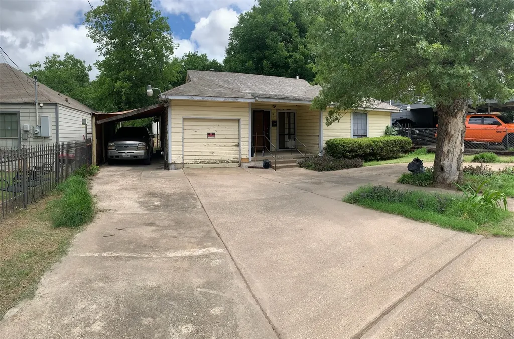 723 Winters Street Dallas TX 75216