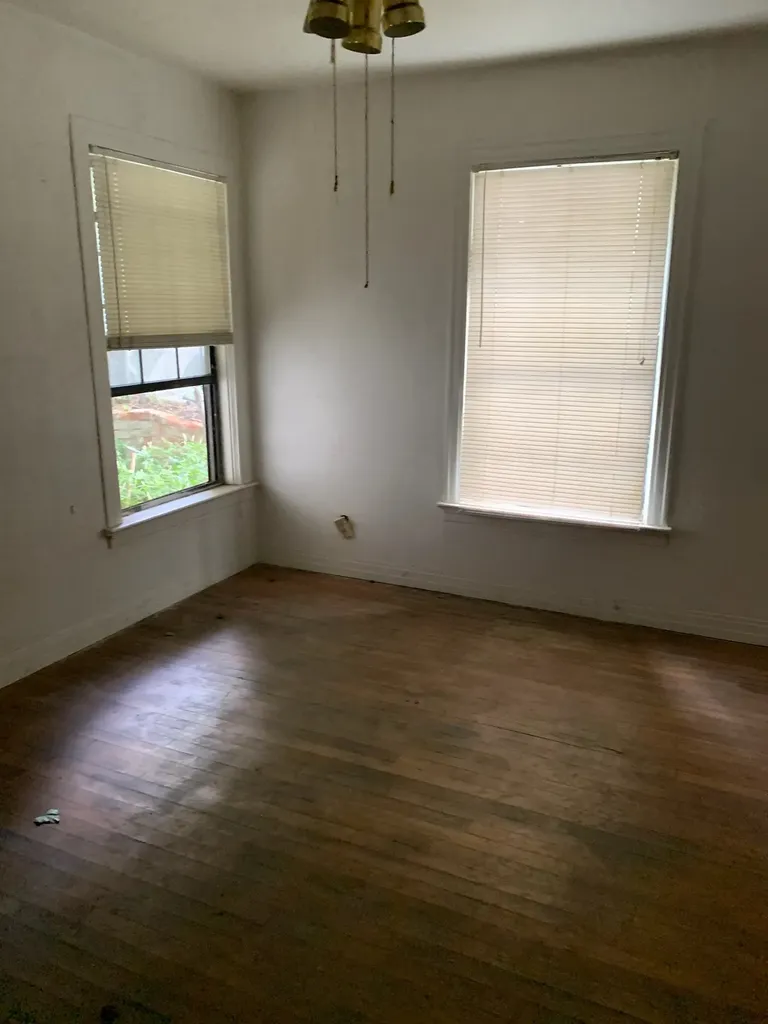 723 Winters Street Dallas TX 75216